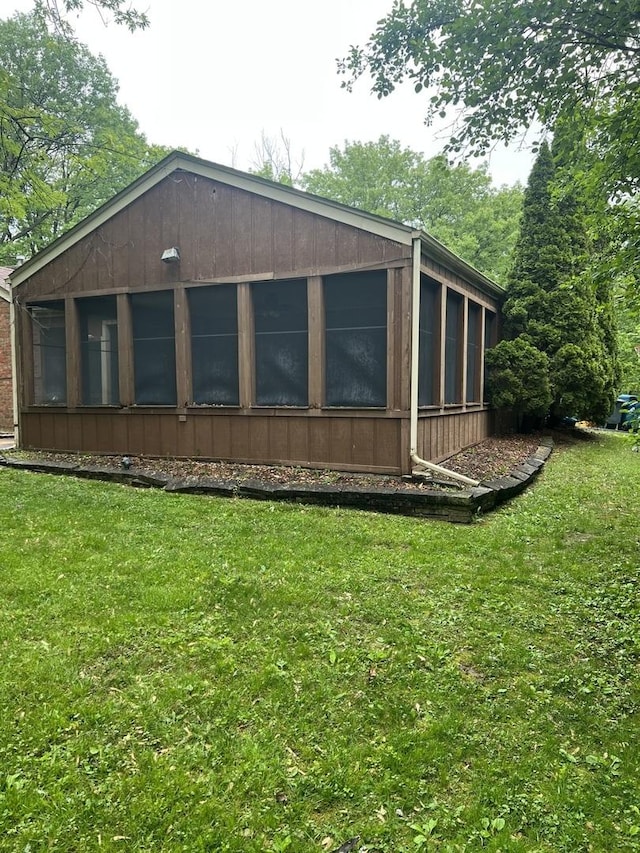 12200 S 88th Ave, Palos Park, IL 60464 - back of house with a sunroom and a yard