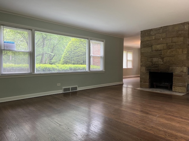 12200 S 88th Ave, Palos Park, IL 60464 - unfurnished living room with baseboards, dark wood-style floors, and a fireplace