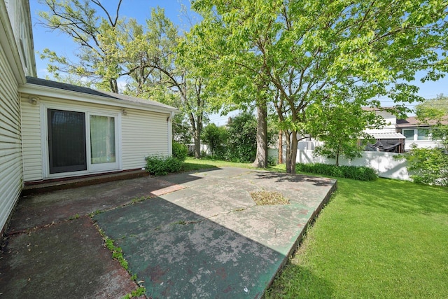 17714 Dogwood Ln, Hazel Crest, IL 60429 - view of yard with a patio area