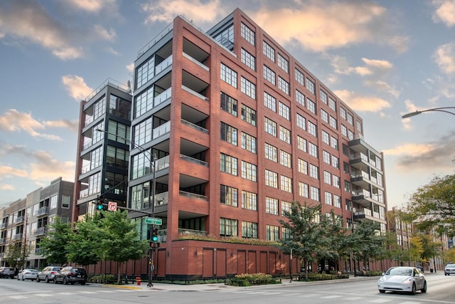 1109 W Washington Blvd Unit 2B, Chicago, IL 60607 - view of apartment building / complex