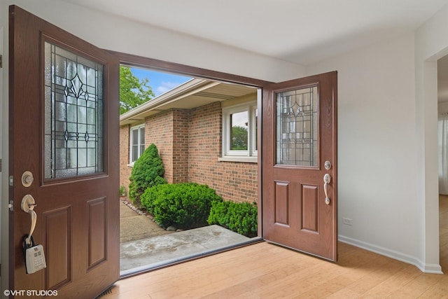 1118 W Keating Dr, Arlington Heights, IL 60005 - foyer with wood finished floors and baseboards