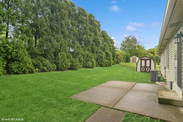 1118 W Keating Dr, Arlington Heights, IL 60005 - view of grassy yard with a patio area and central AC