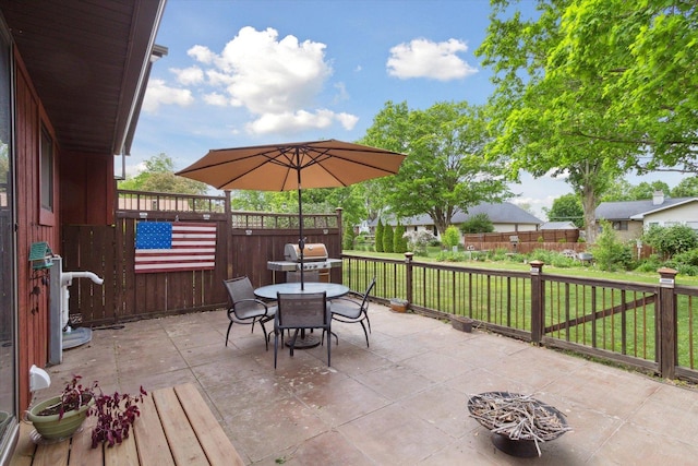 608 E Webster St, Polo, IL 61064 - view of patio / terrace with outdoor dining space and area for grilling
