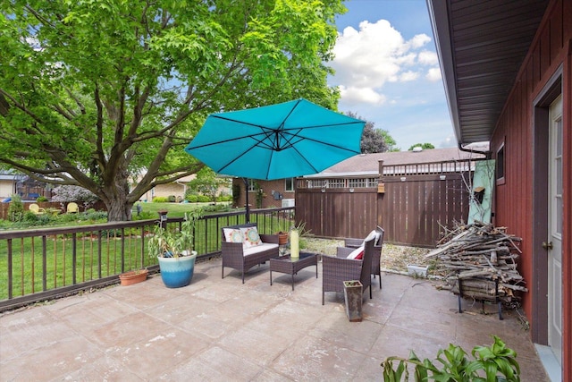 608 E Webster St, Polo, IL 61064 - view of patio featuring an outdoor hangout area
