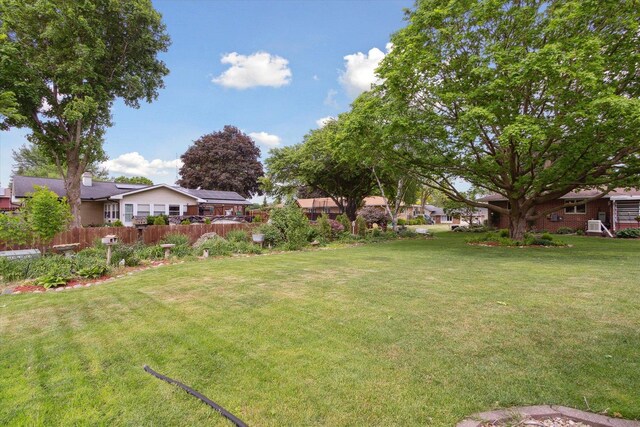608 E Webster St, Polo, IL 61064 - view of yard with a residential view