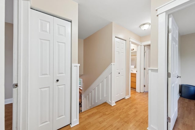 122 E Sherman St, Bartlett, IL 60103 - hall featuring an upstairs landing and light wood-type flooring