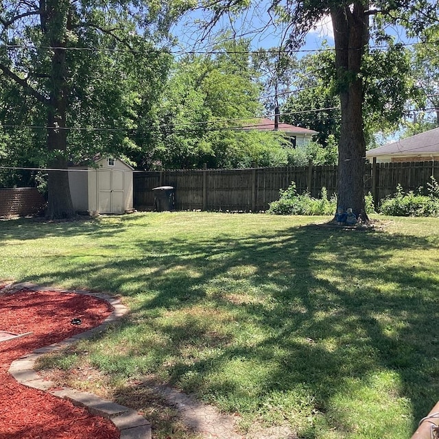 237 Marquette St, Park Forest, IL 60466 - photo 17