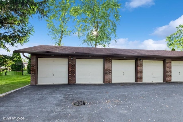 6437 Oak Forest Ave Unit 1E, Tinley Park, IL 60477 - view of garage