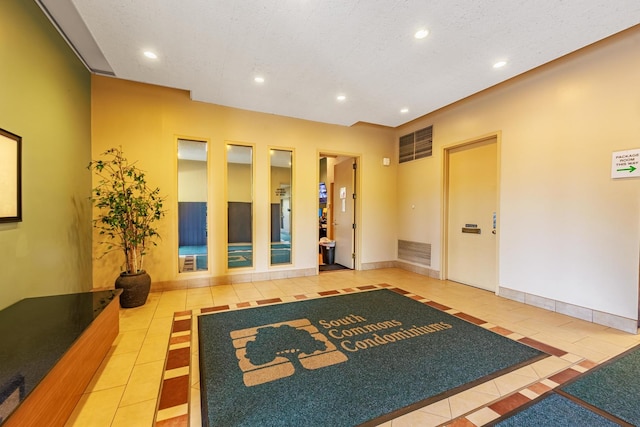2901 S Michigan Ave Unit 1706, Chicago, IL 60616 - community lobby featuring recessed lighting