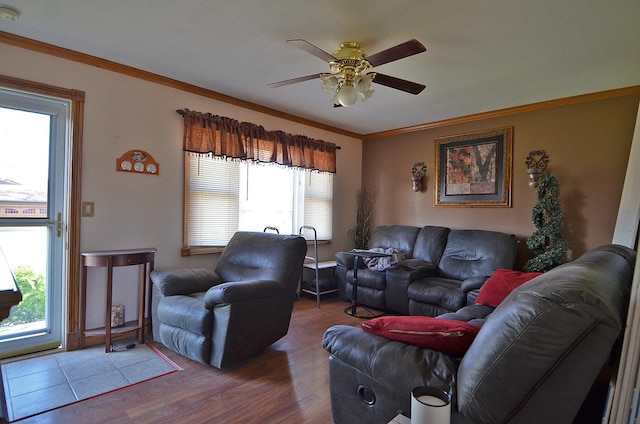 9 Maplewood Ln, Ottawa, IL 61350 - living room featuring wood finished floors, a ceiling fan, and crown molding