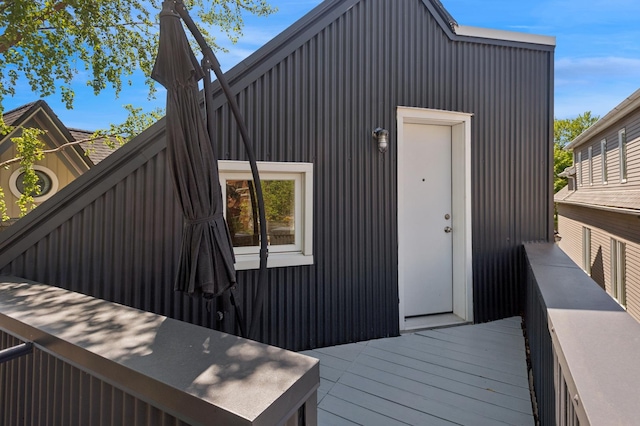 832 W Wolfram St, Chicago, IL 60657 - rear view of property featuring board and batten siding