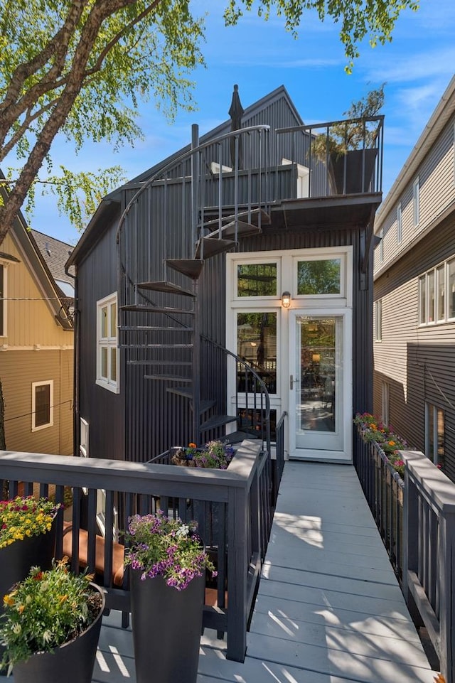 832 W Wolfram St, Chicago, IL 60657 - view of wooden deck