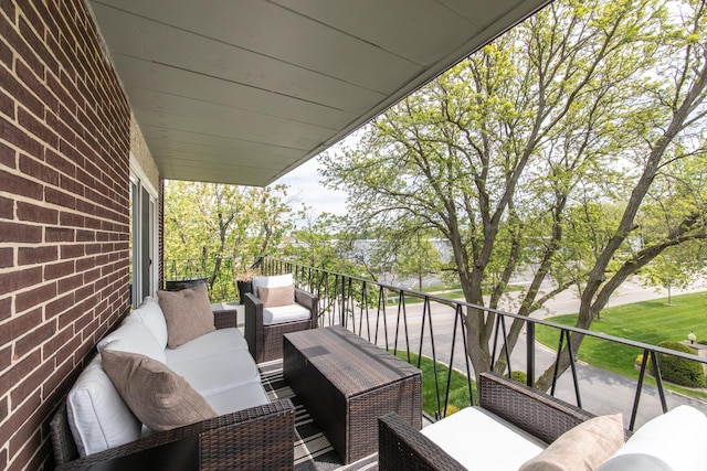 5540 Walnut Ave Unit 23C, Downers Grove, IL 60515 - balcony featuring an outdoor living space