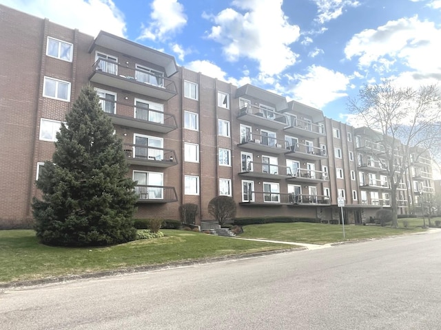 8001 W Courte Dr Unit 307, Niles, IL 60714 - view of apartment building / complex
