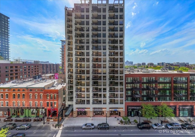 1212 N Wells St Unit 1403, Chicago, IL 60610 - view of apartment building / complex with a city view