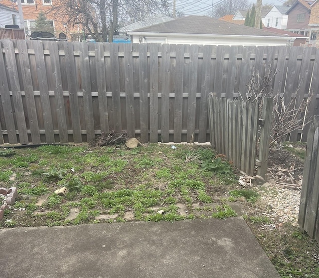 2856 W Touhy Ave Unit C, Chicago, IL 60645 - view of yard