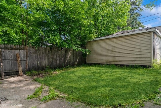 6151 S Marshfield Ave, Chicago, IL 60636 - view of yard