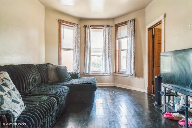 6151 S Marshfield Ave, Chicago, IL 60636 - living area with wood finished floors and baseboards