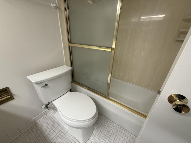 1560 N Sandburg Ter Unit 2704, Chicago, IL 60610 - full bathroom with toilet, tile patterned flooring, and enclosed tub / shower combo