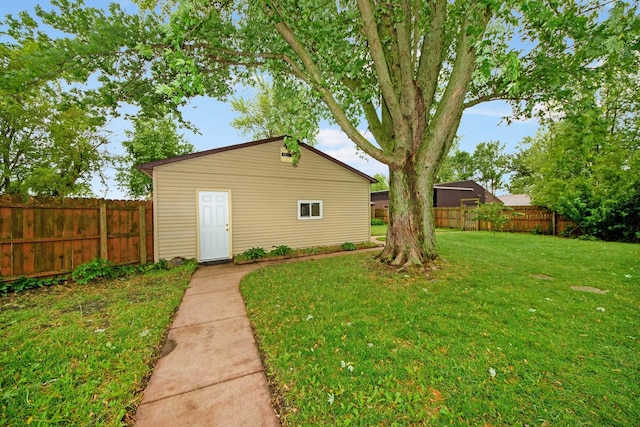 2725 2100n Rd, Minonk, IL 61760 - view of yard with an outbuilding