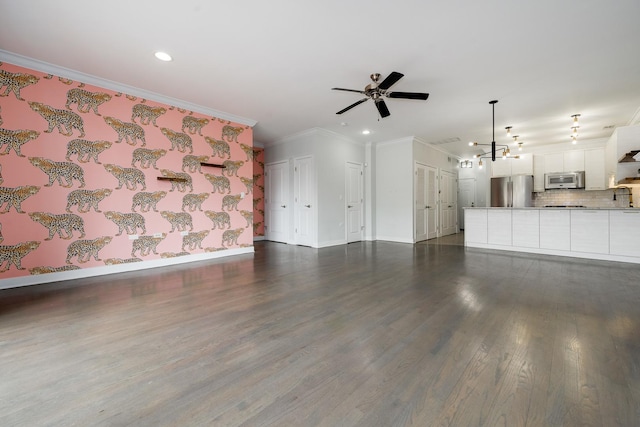 825 N Hudson Ave Unit 1B, Chicago, IL 60610 - unfurnished living room with a ceiling fan, ornamental molding, dark wood finished floors, baseboards, and recessed lighting