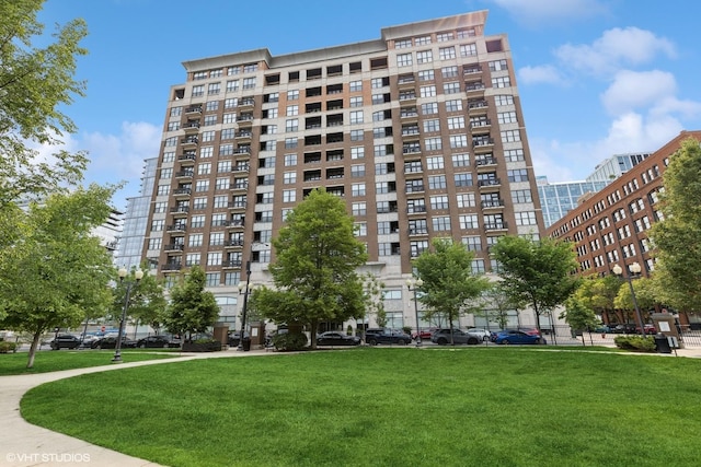 849 N Franklin St Unit 618, Chicago, IL 60610 - view of apartment building / complex