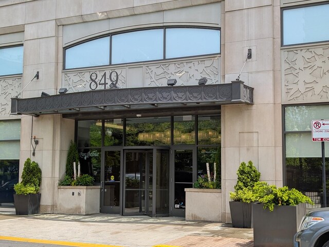 849 N Franklin St Unit 618, Chicago, IL 60610 - view of building exterior