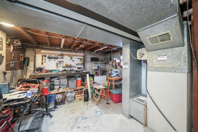 11325 S Kedzie Ave, Chicago, IL 60655 - below grade area with a workshop area