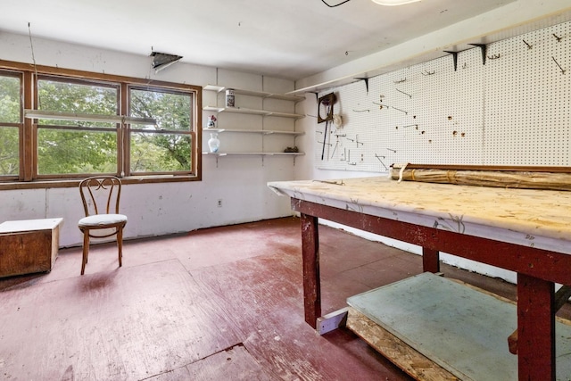 8530 N Kishwaukee Rd, Stillman Valley, IL 61084 - misc room featuring a workshop area