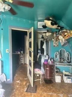 bedroom featuring a ceiling fan