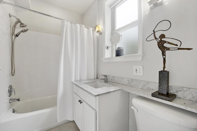 1737 W Balmoral Ave Unit 1A, Chicago, IL 60640 - full bathroom featuring toilet, vanity, shower / tub combo, and tile patterned floors