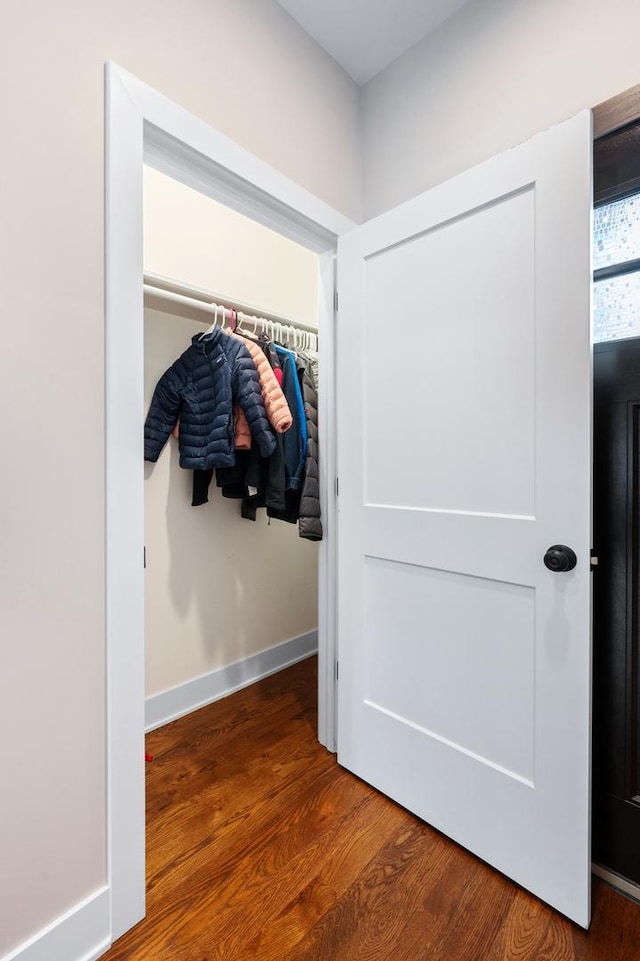 8029 98th St, Palos Hills, IL 60465 - view of closet