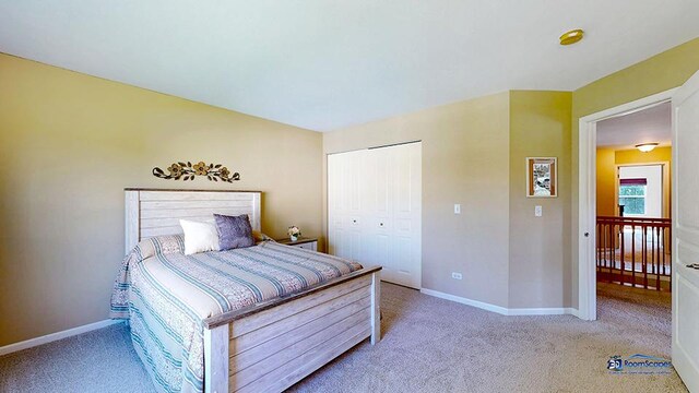 532 Nunda Trl, Crystal Lake, IL 60012 - carpeted bedroom featuring a closet and baseboards