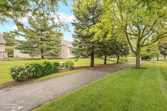 507 Parkland Ct, Oswego, IL 60543 - view of property's community featuring a lawn