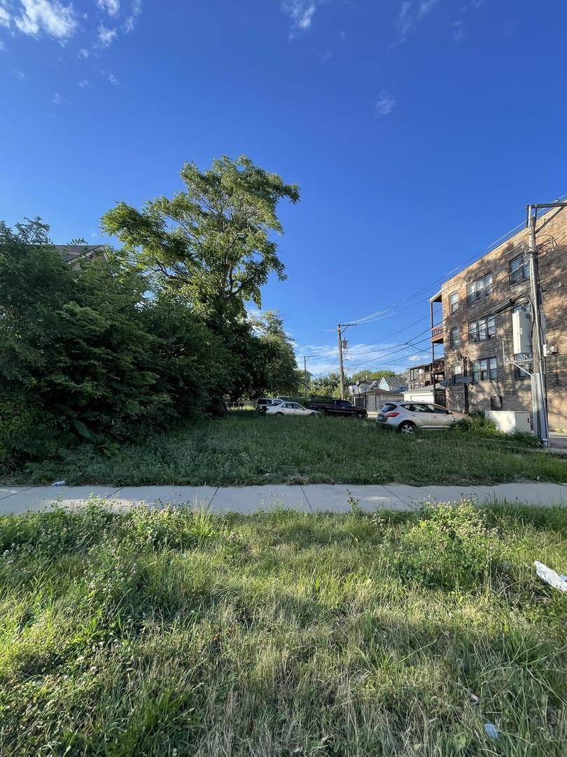 5616 W Ohio St, Chicago, IL 60644