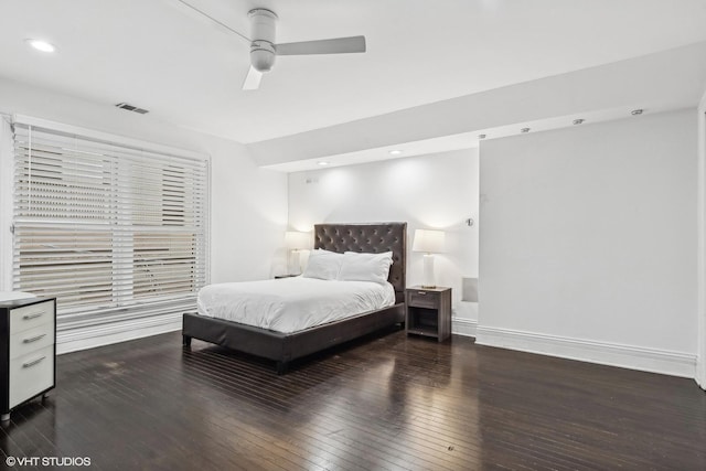 69 E Cedar St, Chicago, IL 60611 - bedroom featuring hardwood / wood-style floors, baseboards, ceiling fan, and recessed lighting