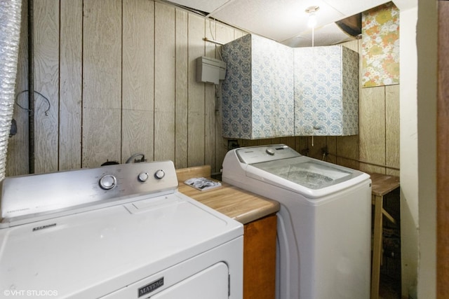 236 S Edgewood Ave, Lombard, IL 60148 - laundry area with washing machine and dryer and wooden walls