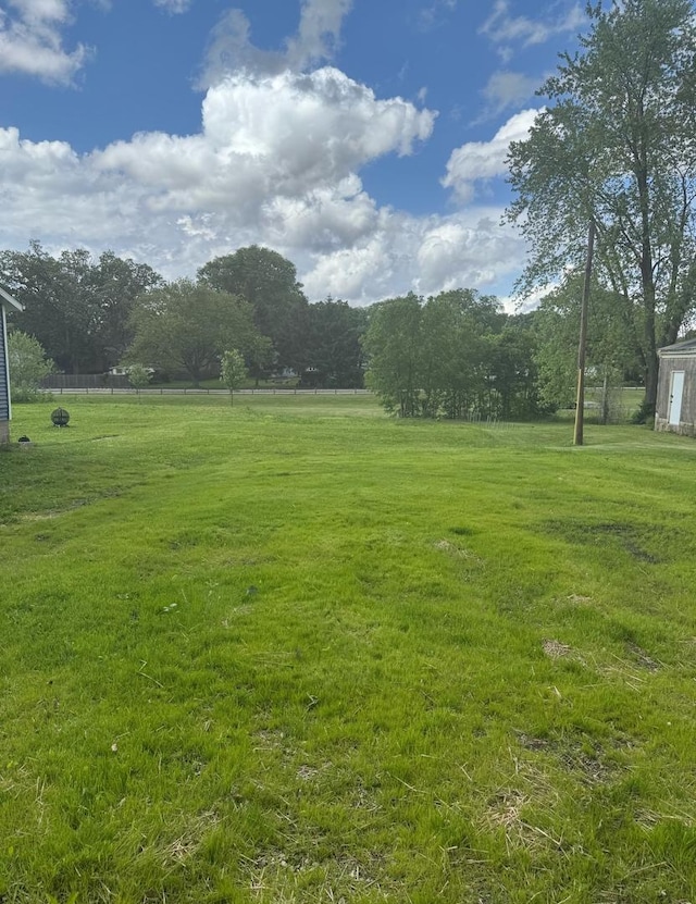 614 E Livingston St, Monticello, IL 61856