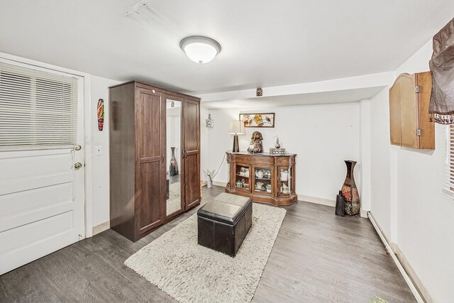 8404 N Greenwood Ave, Niles, IL 60714 - foyer entrance with wood finished floors and baseboards