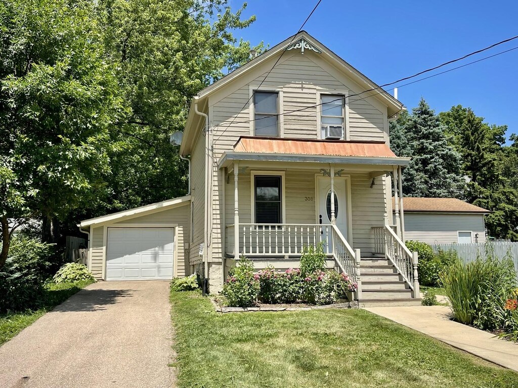308 W Reader St, Elburn, IL 60119 - photo 1