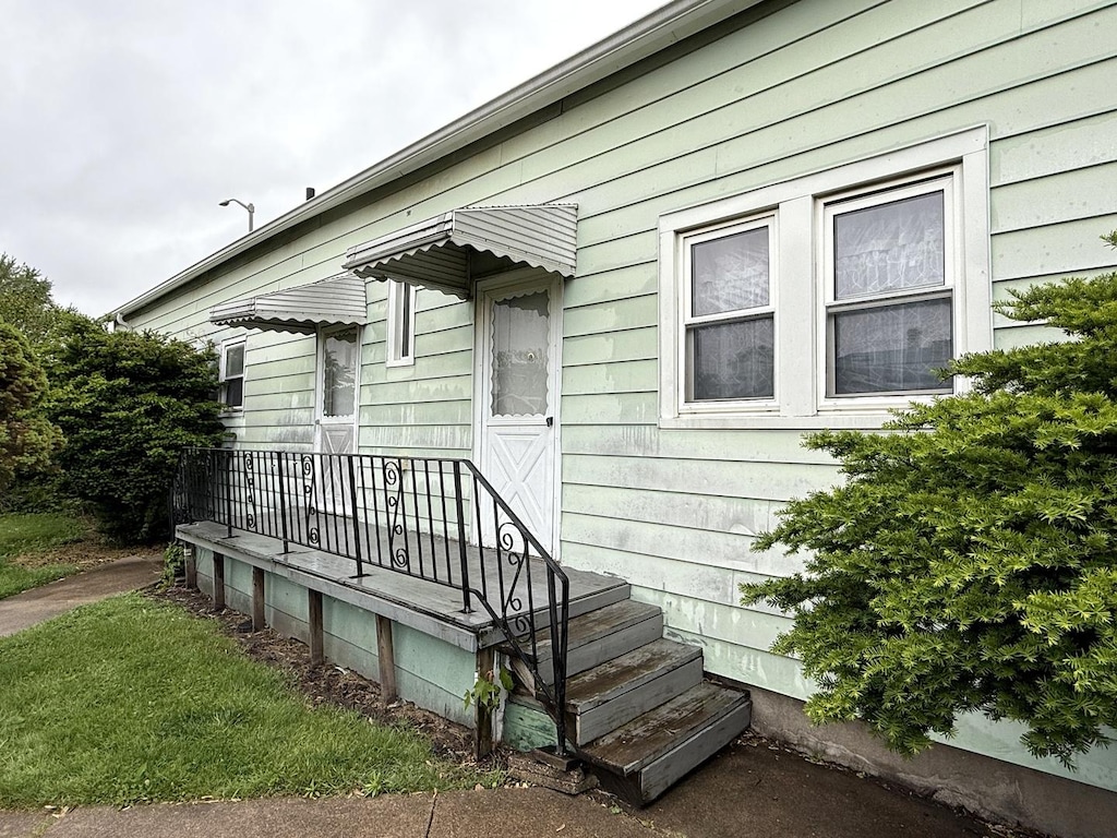 404 155th St, Calumet City, IL 60409 - view of property exterior