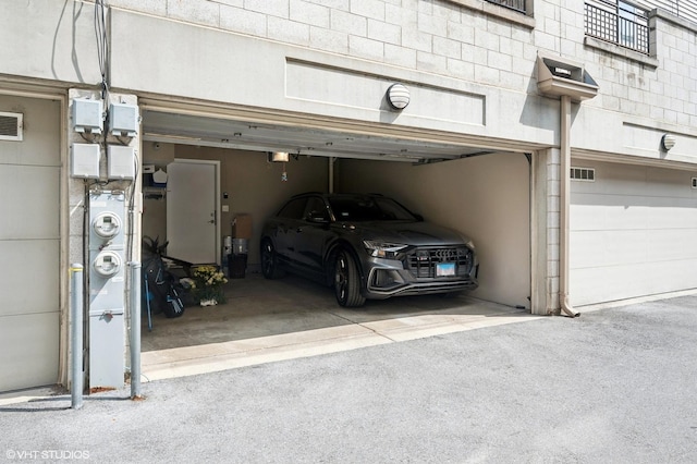 51 E 23rd St Unit 0, Chicago, IL 60616 - garage with a garage door opener