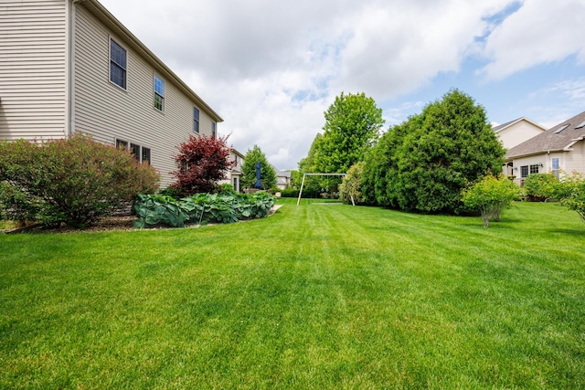 2814 Stevenson Dr, Bloomington, IL 61704 - photo 3