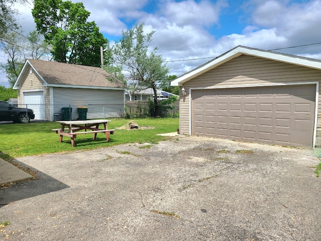 view of detached garage