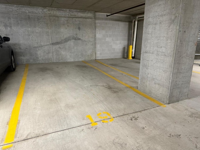 1720 Maple Ave Unit 670, Evanston, IL 60201 - view of parking deck