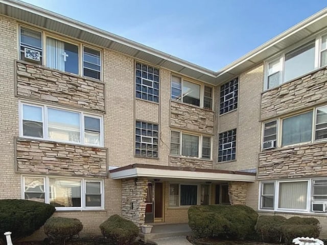 view of building exterior