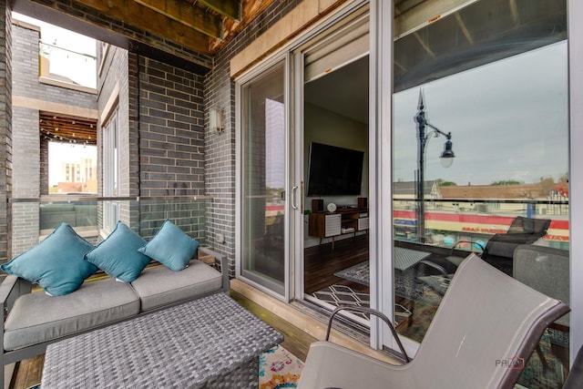 2860 N Milwaukee Ave Unit 2S, Chicago, IL 60618 - view of sunroom