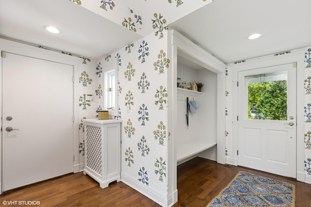 550 Rosemary Rd, Lake Forest, IL 60045 - foyer entrance with wood finished floors, recessed lighting, and wallpapered walls