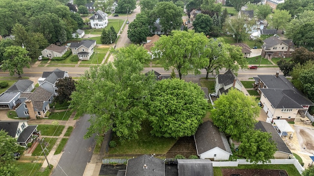321 E Chamberlin St, Dixon, IL 61021 - aerial overview of property's location featuring nearby suburban area