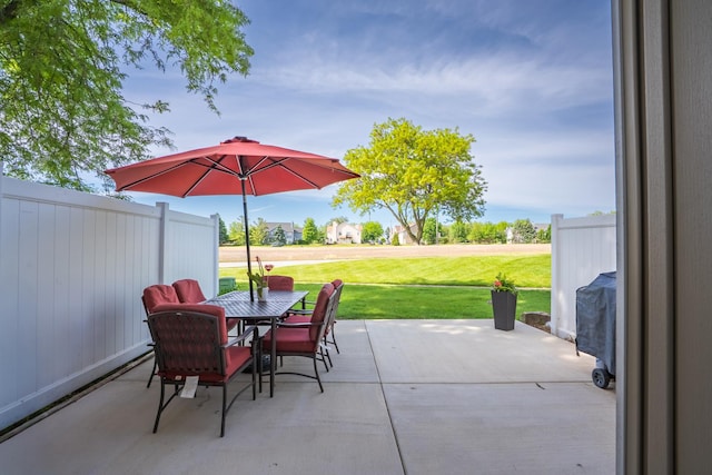 1094 Rainwood Dr, Aurora, IL 60506 - view of patio with outdoor dining space